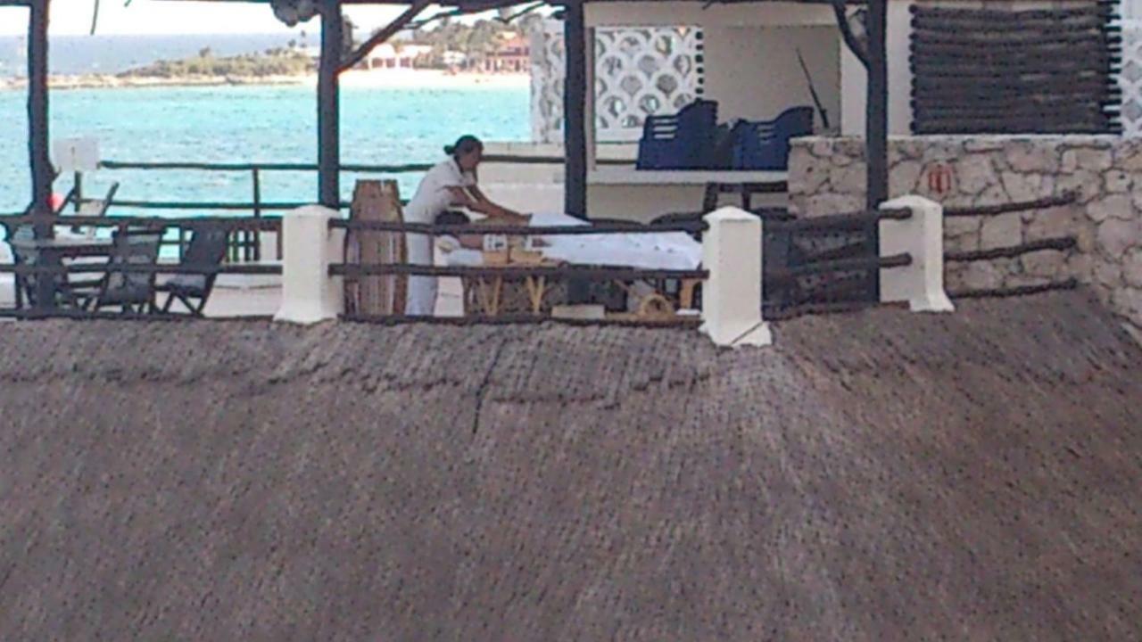Ocean Front Suite, Balcony, Kitchen. Cancun Luaran gambar