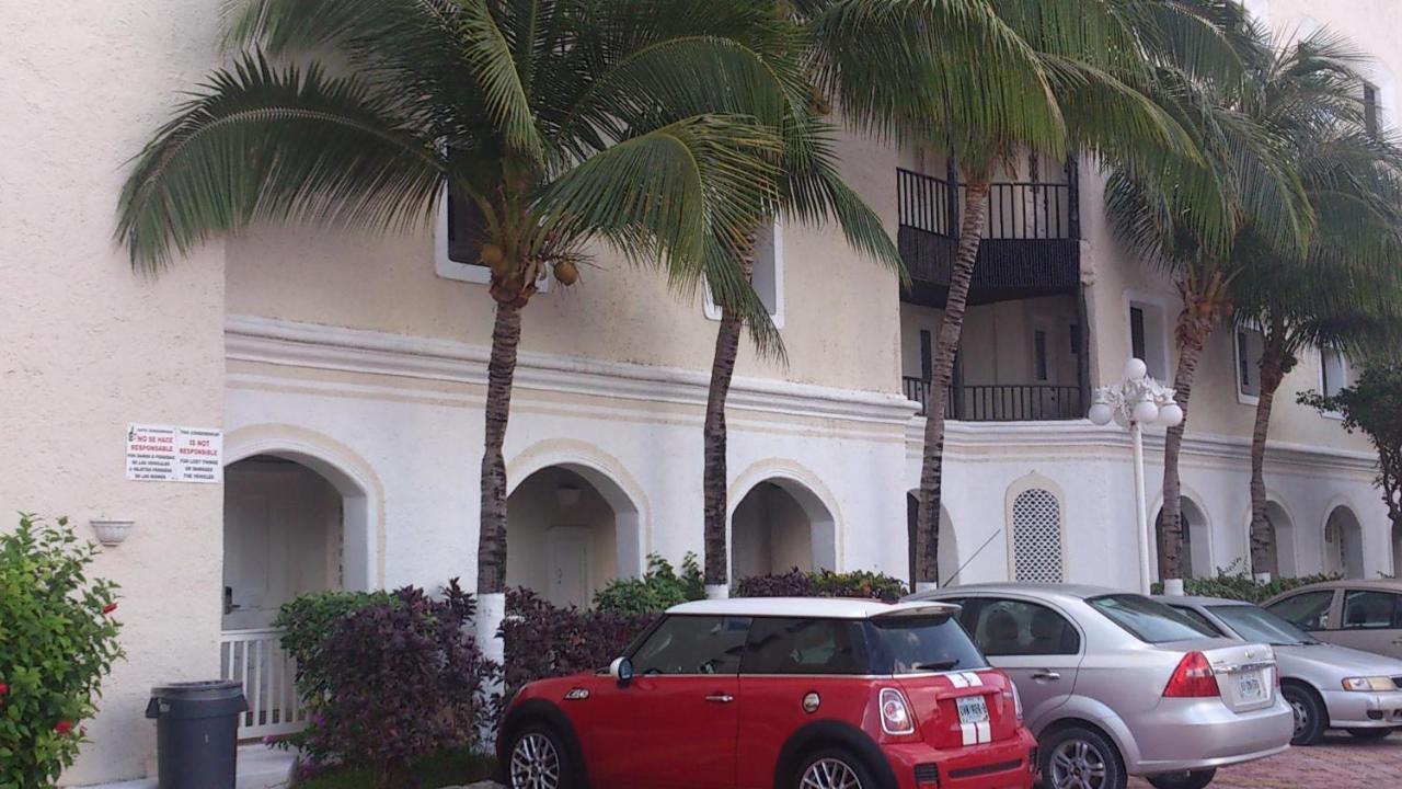 Ocean Front Suite, Balcony, Kitchen. Cancun Luaran gambar